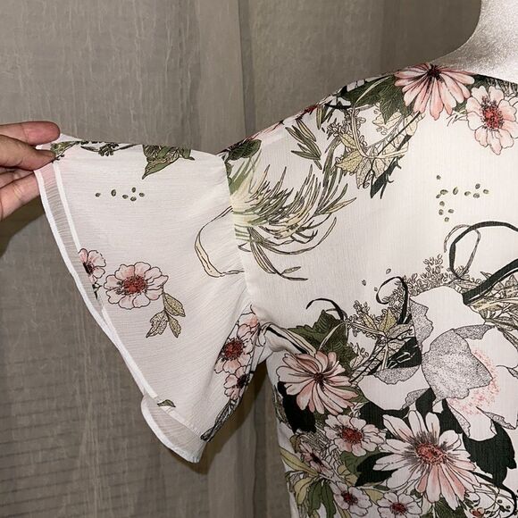 Aritzia L Little Moon Ruffle Sleeve Floral Peplum Blouse White Green - Picture 8 of 16